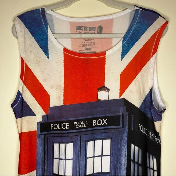 HER UNIVERSE Doctor Who Tardis Union Jack 60s Flag Slip Dress - Picture 4 of 6
